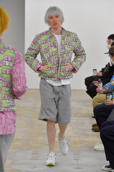 Look 23